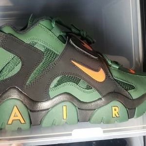 Nike air barrage